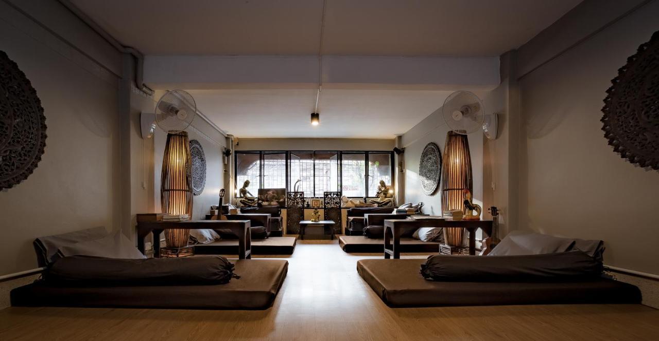 Mind Day Hostel Khaosan Bangkok Buitenkant foto